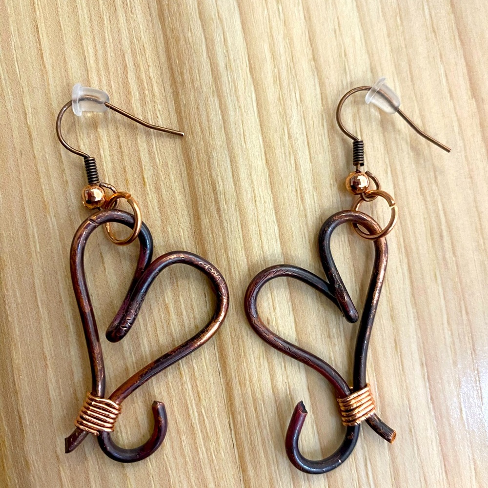 Hand-crafted by me! 14 gauge pure copper drop earring with hypoallergenic hooks.
